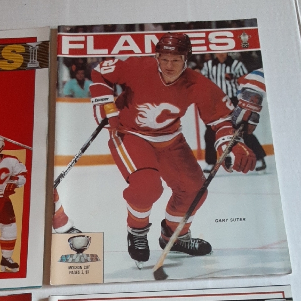 Calgary Flames NHL Hockey Programs Collection